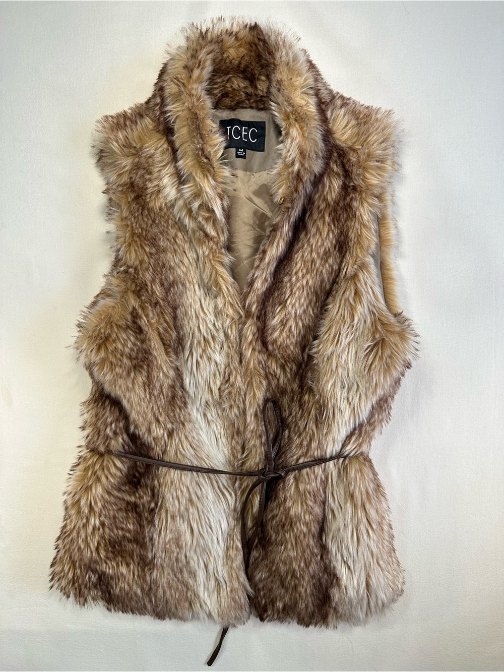 TCEC Boho Faux Fur Statement Vest with Belt Size Medium EUC Mob Wife Shaggy Glam